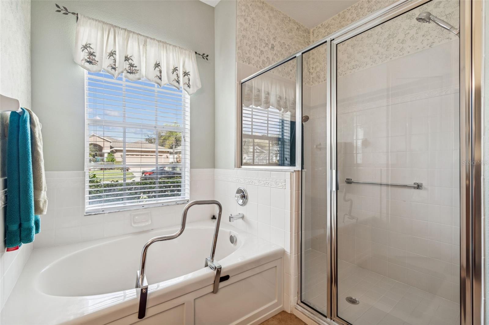 Single Family Residence at 18902 GRAND CLUB DR, HUDSON, photo 28 of 59