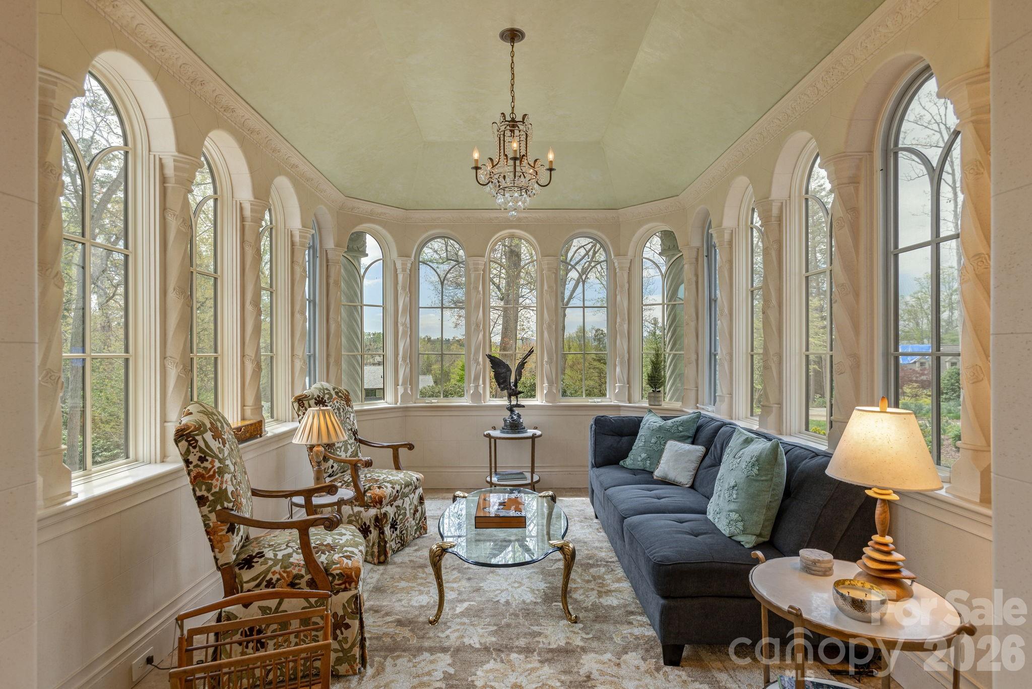 Light-filled Edwardian sunroom overlooking the grounds - 8 Fairway Place, Asheville