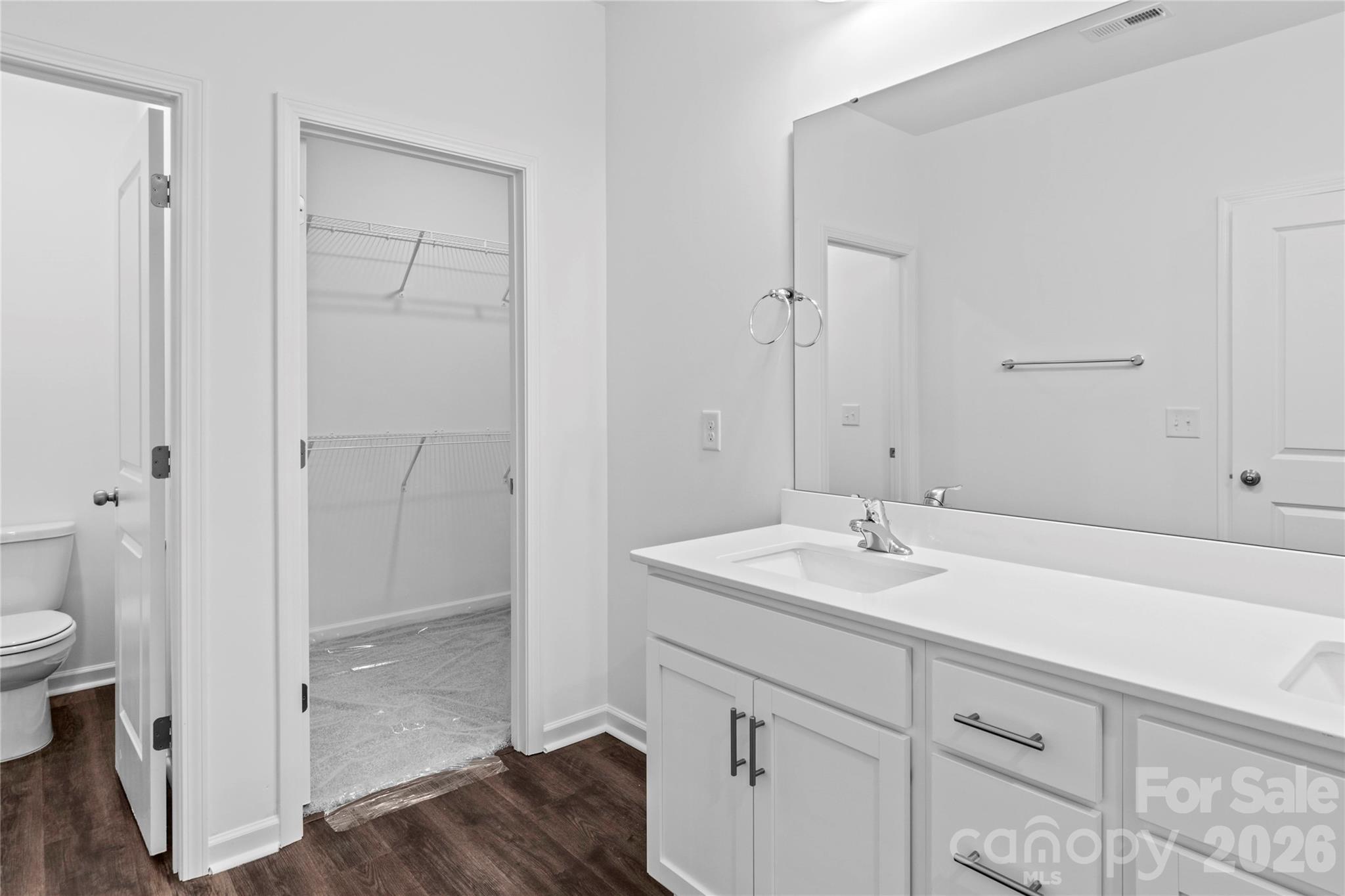Single Family Residence at 275 Waylon Court, Lexington, photo 14 of 31