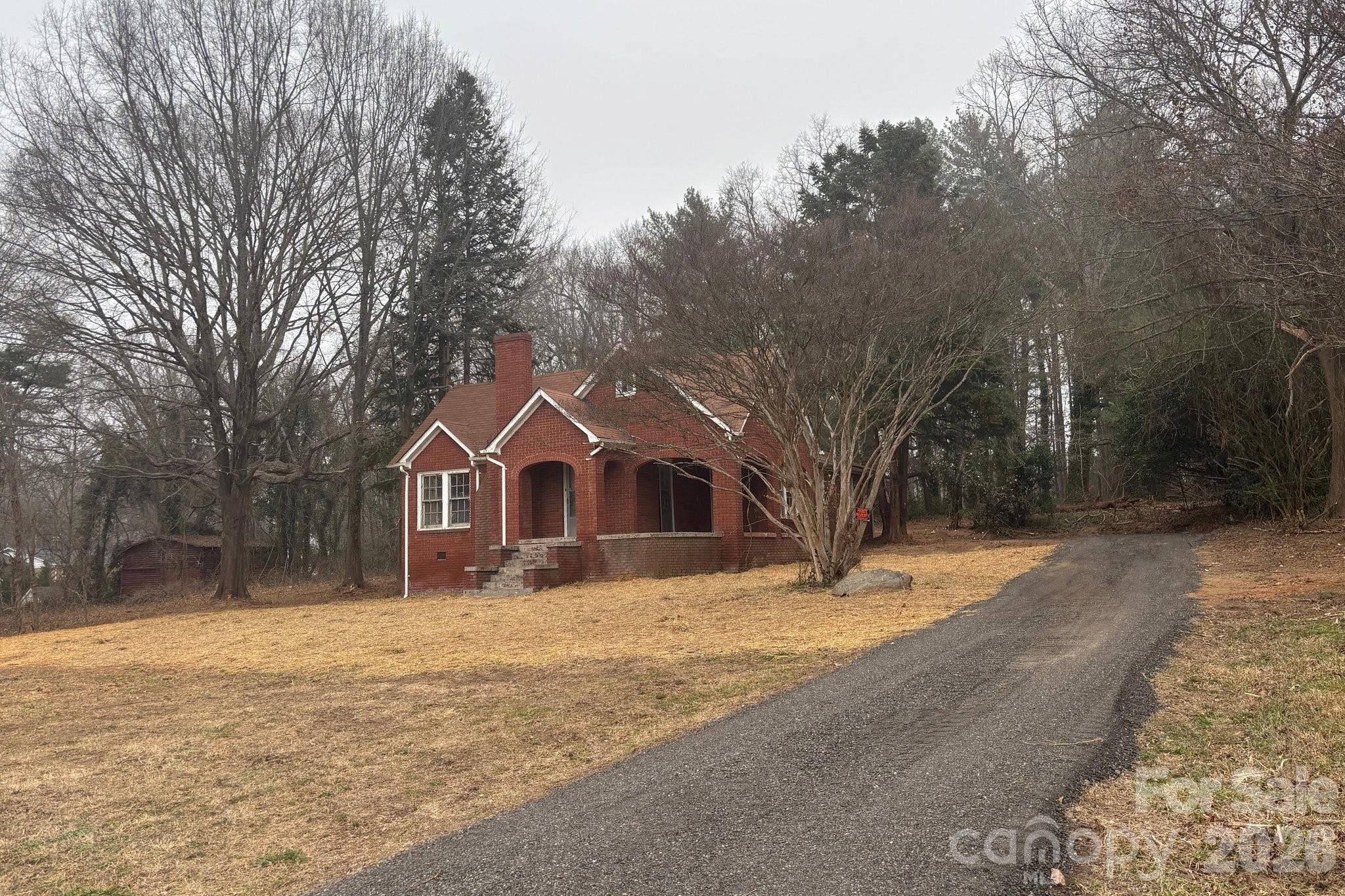 Single Family Residence at 5724 Mooresville Road, Kannapolis, photo 8 of 16