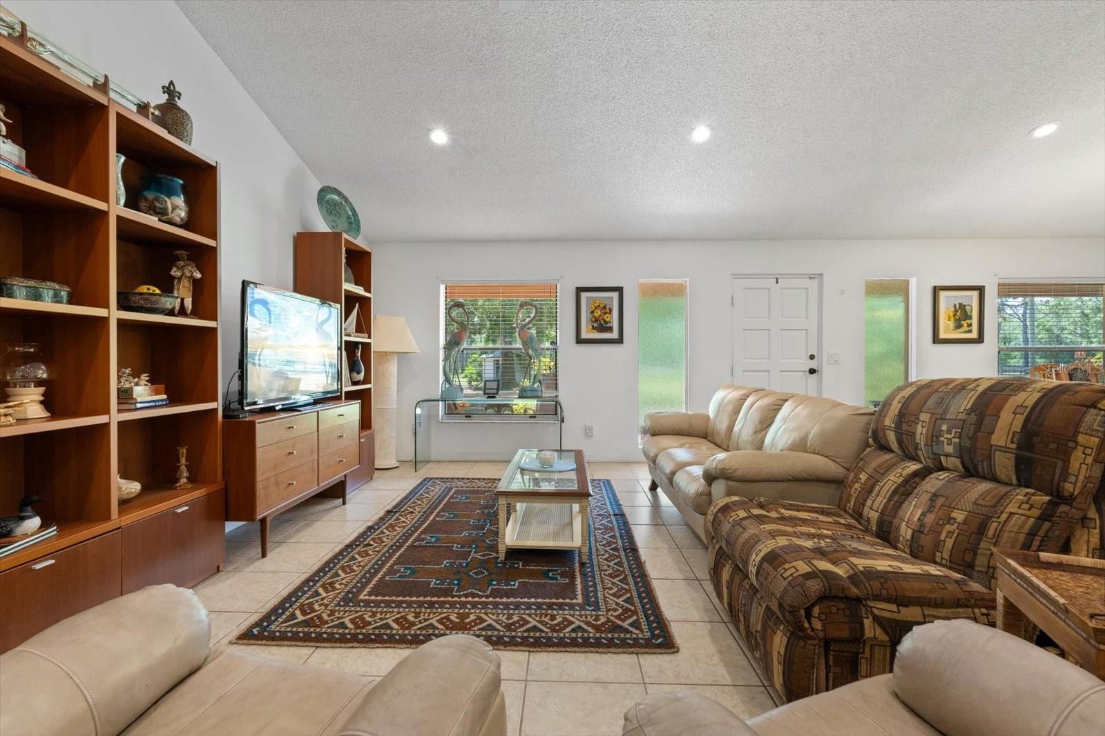 Single Family Residence at 13719 and 13615 SEMINOLE TRL, WIMAUMA, photo 7 of 68