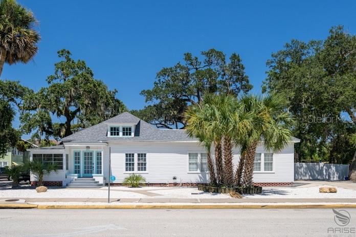 Single Family Residence at 301 LIVE OAK ST, NEW SMYRNA BEACH, photo 3 of 25