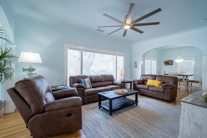 Single Family Residence at 301 LIVE OAK ST, NEW SMYRNA BEACH, photo 5 of 25
