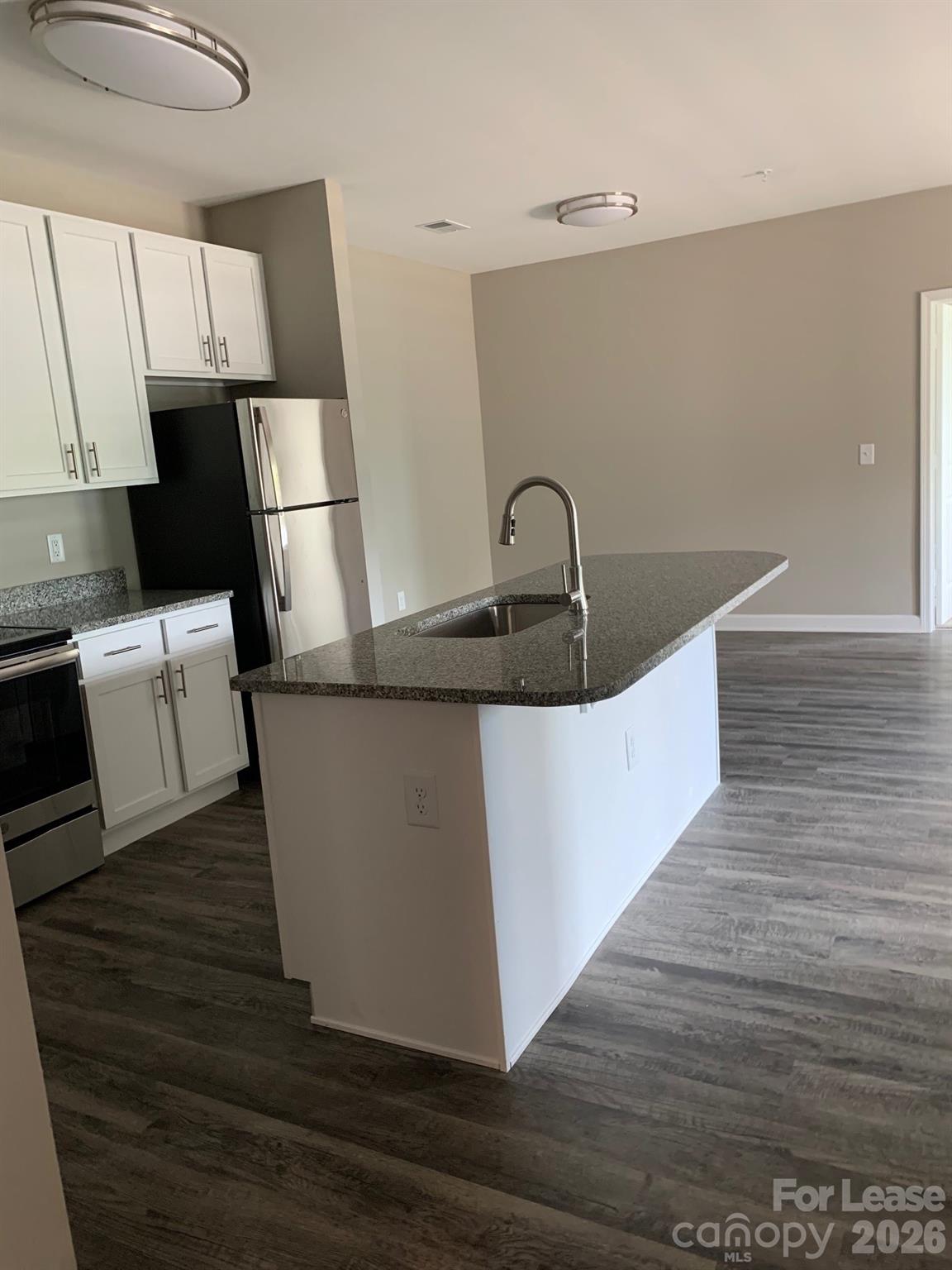 Apartment at 50 Riverside Drive, Hickory, photo 6 of 16