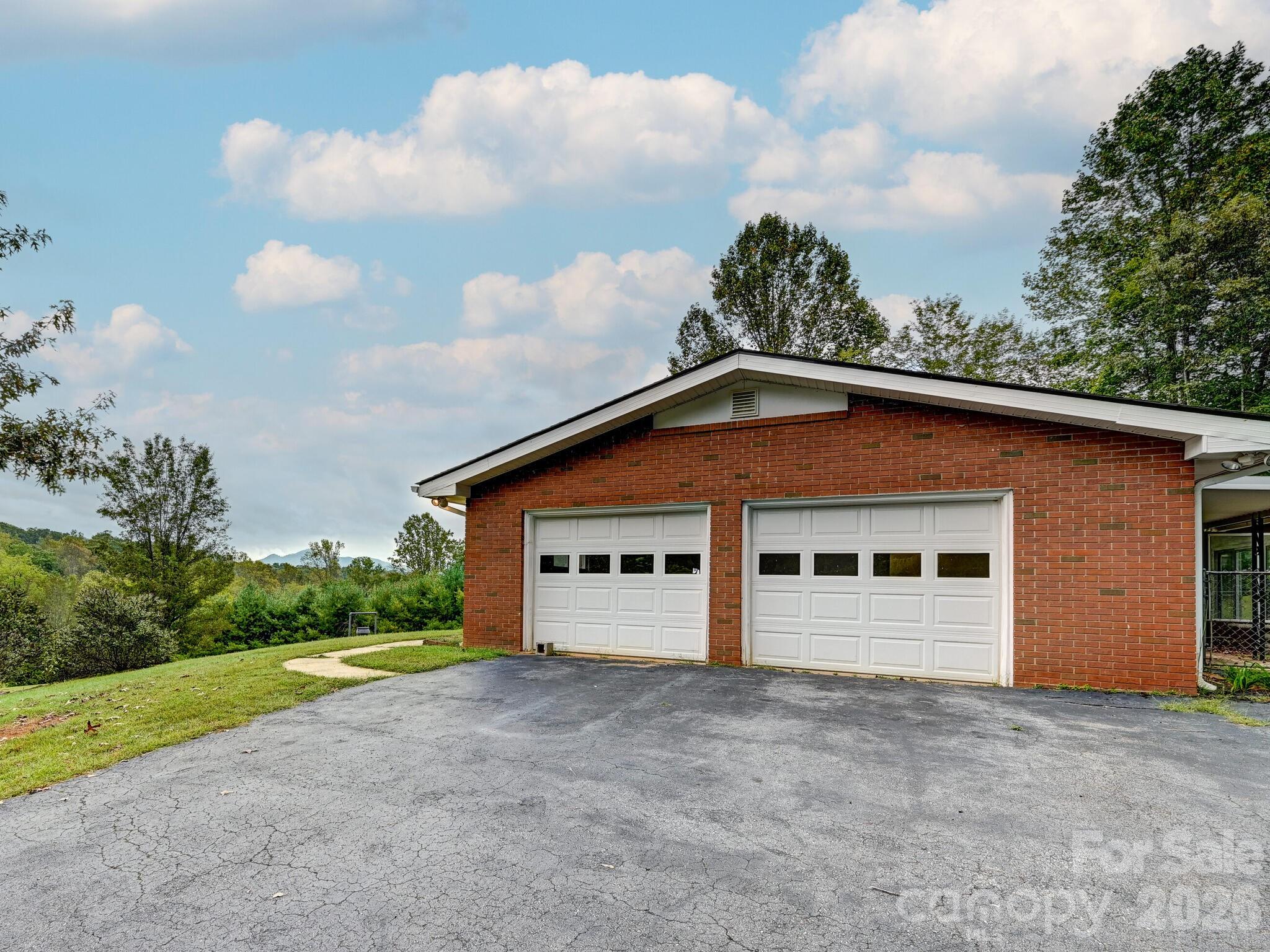 Single Family Residence at 651 Case Cove Road, Candler, photo 22 of 47