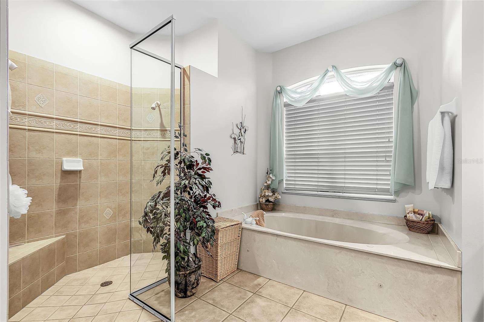 Single Family Residence at 400 GUN CAY LN, PUNTA GORDA, photo 19 of 50