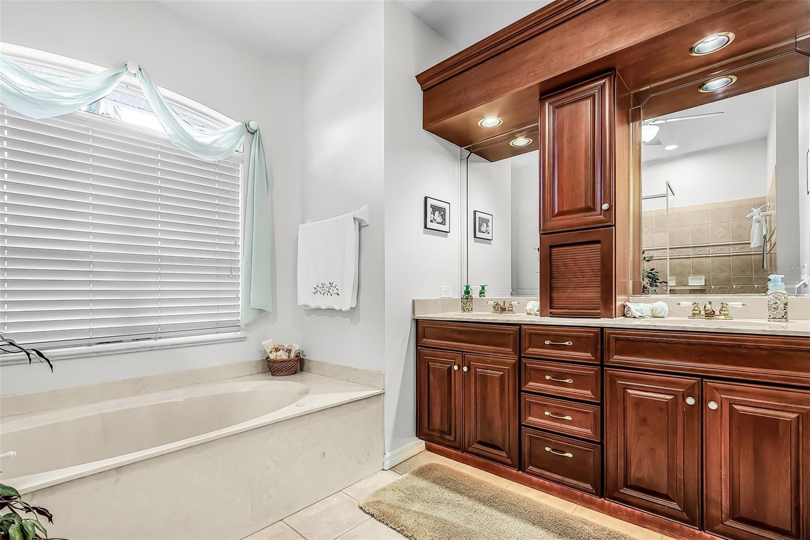 Single Family Residence at 400 GUN CAY LN, PUNTA GORDA, photo 20 of 50