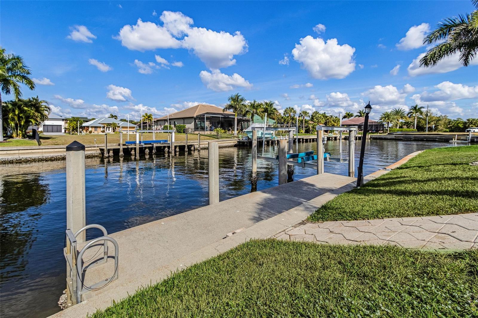 Single Family Residence at 400 GUN CAY LN, PUNTA GORDA, photo 38 of 50