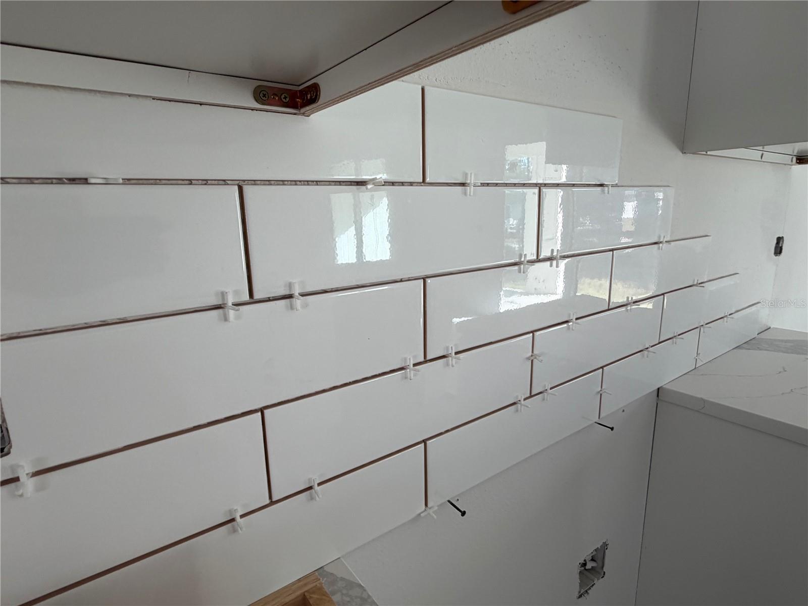 Kitchen back splash - 15061 MCGRAW AVE, PORT CHARLOTTE