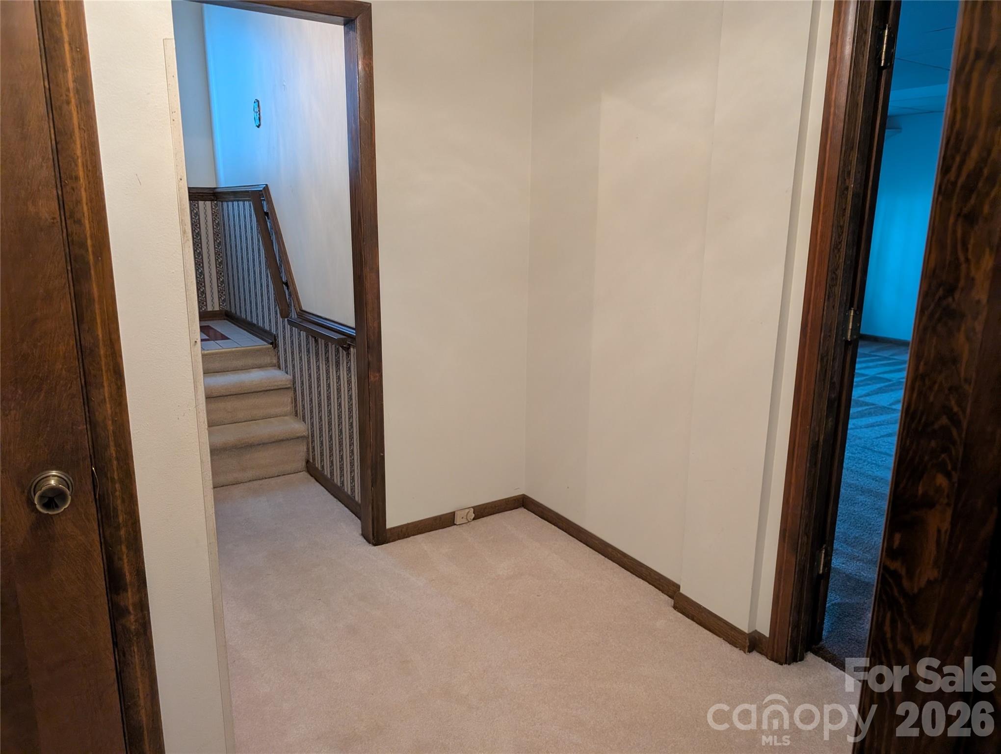 Sitting area or study area on lower floor - 3065 Woodstream Drive, Valdese