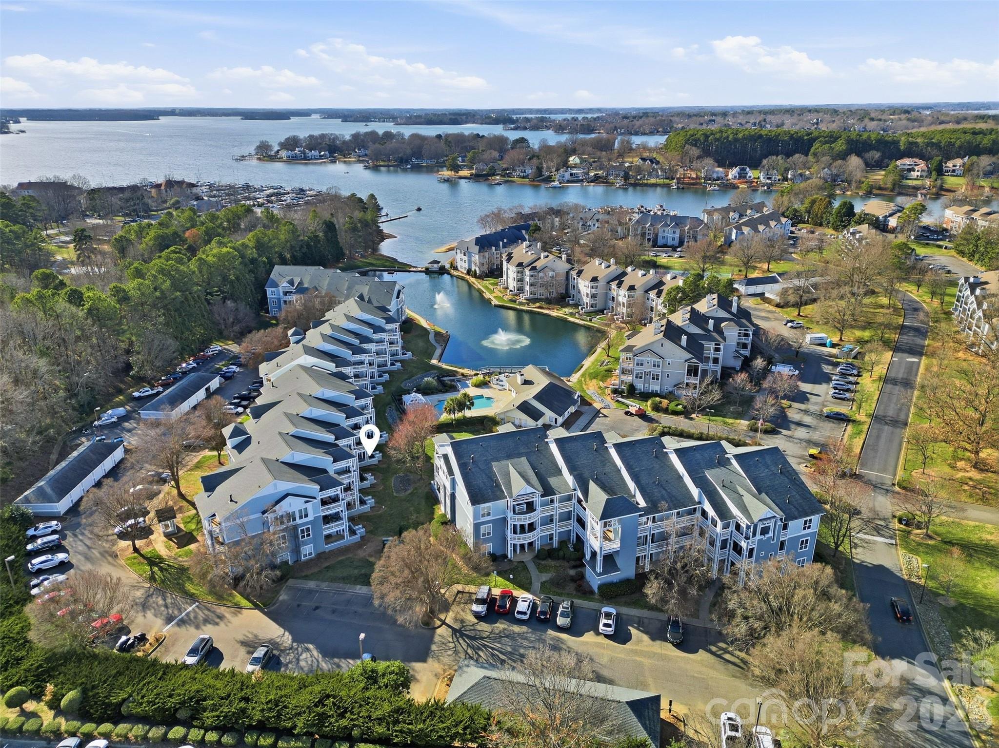 Condominium at 18824 Nautical Drive, Cornelius, photo 43 of 44