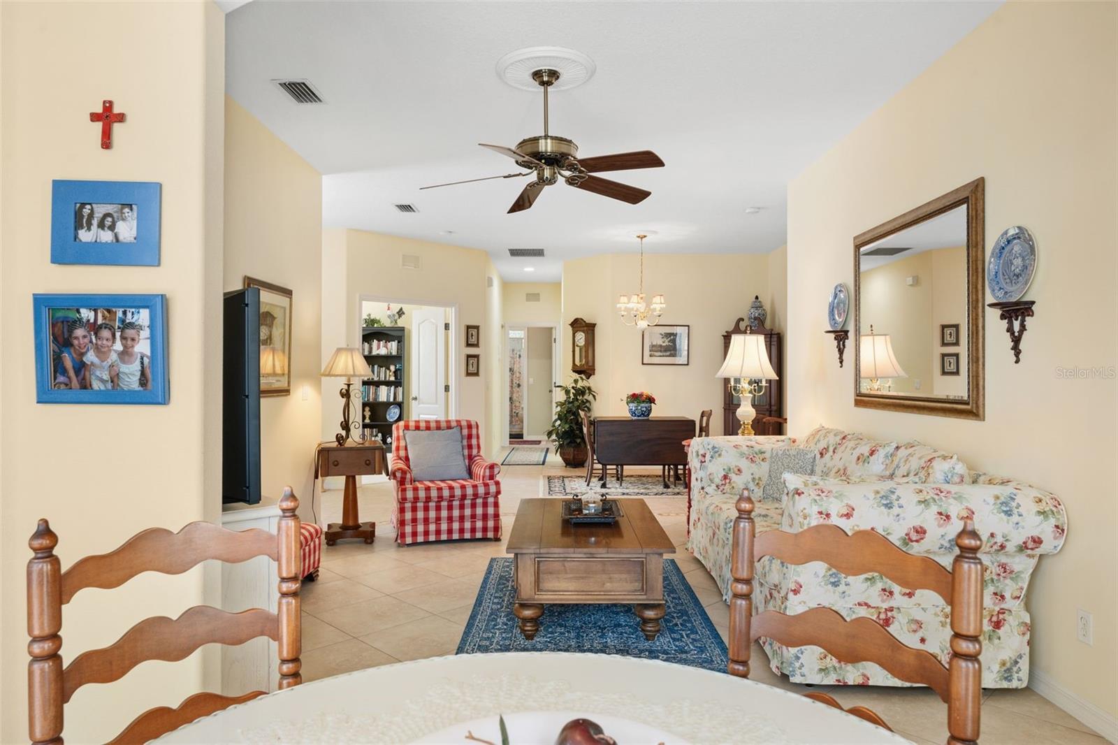Villa at 905 BARCLAY CT, VENICE, photo 19 of 65