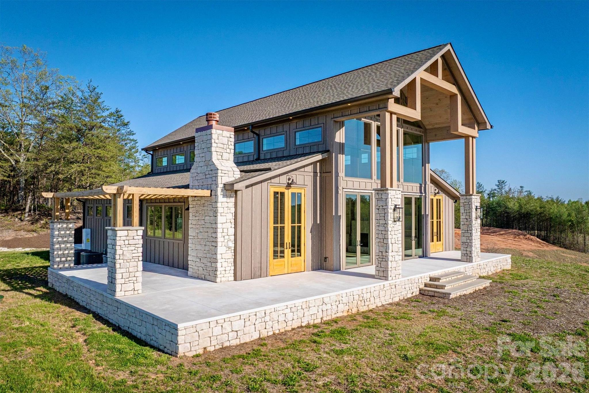Single Family Residence at 2013 Hitching Post Trail, Lenoir, photo 6 of 47