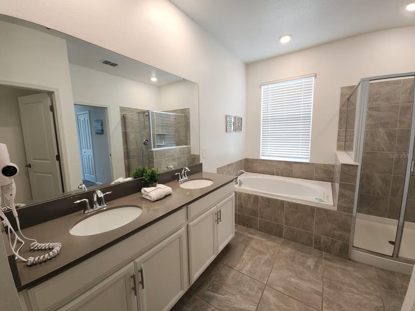 Condominium at 8885 CABOT CLIFFS DR #103, DAVENPORT, photo 19 of 36