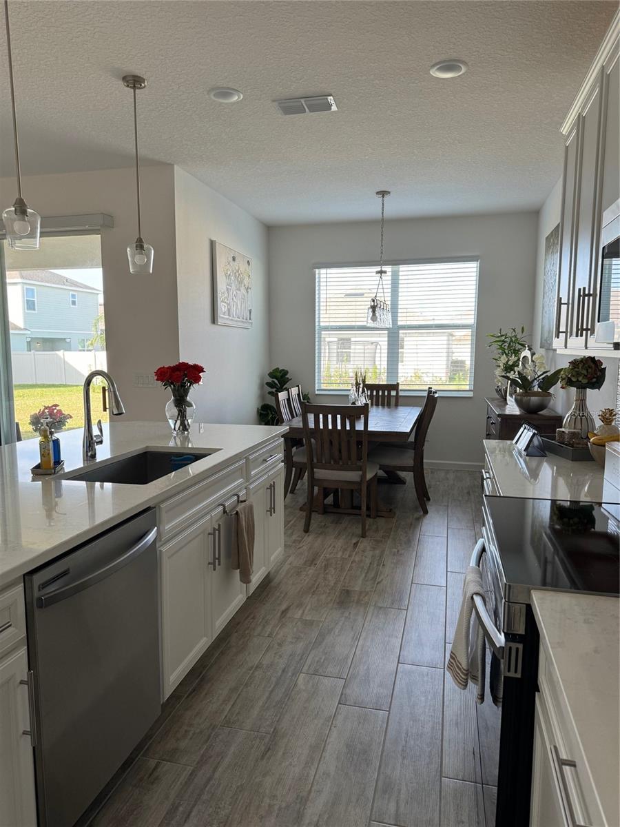 Single Family Residence at 380 CABELLO DR, DAVENPORT, photo 8 of 37