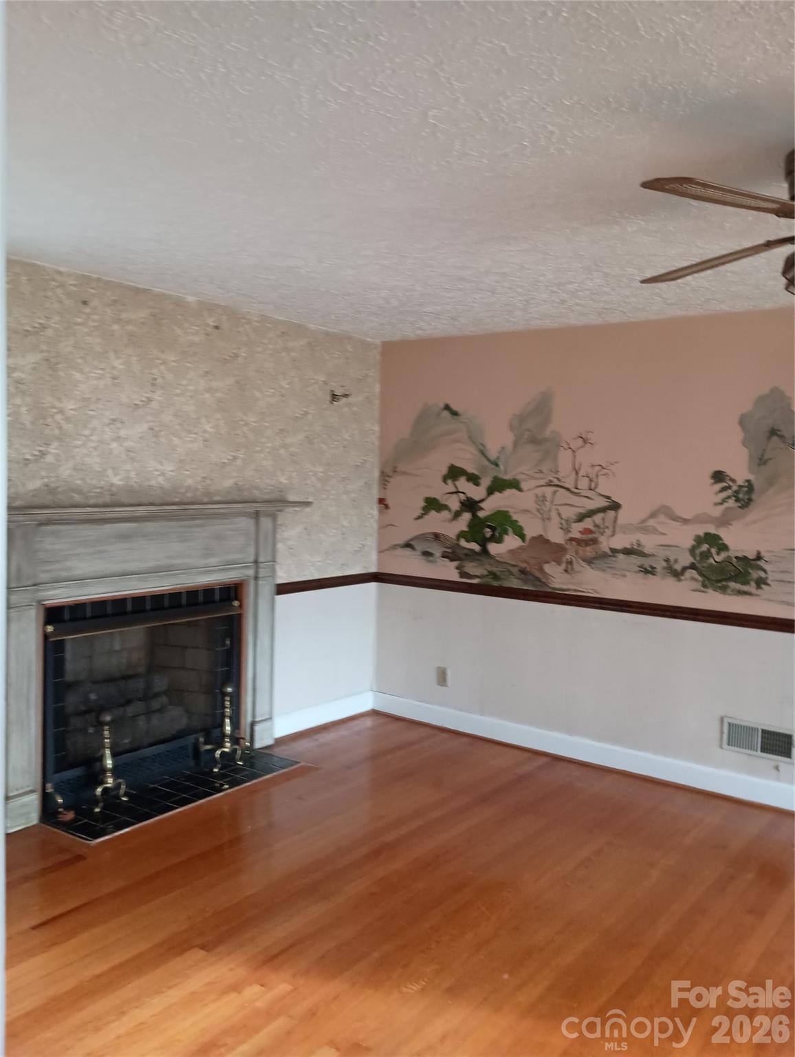 Single Family Residence at 1303 W Dixon Boulevard, Shelby, photo 3 of 47