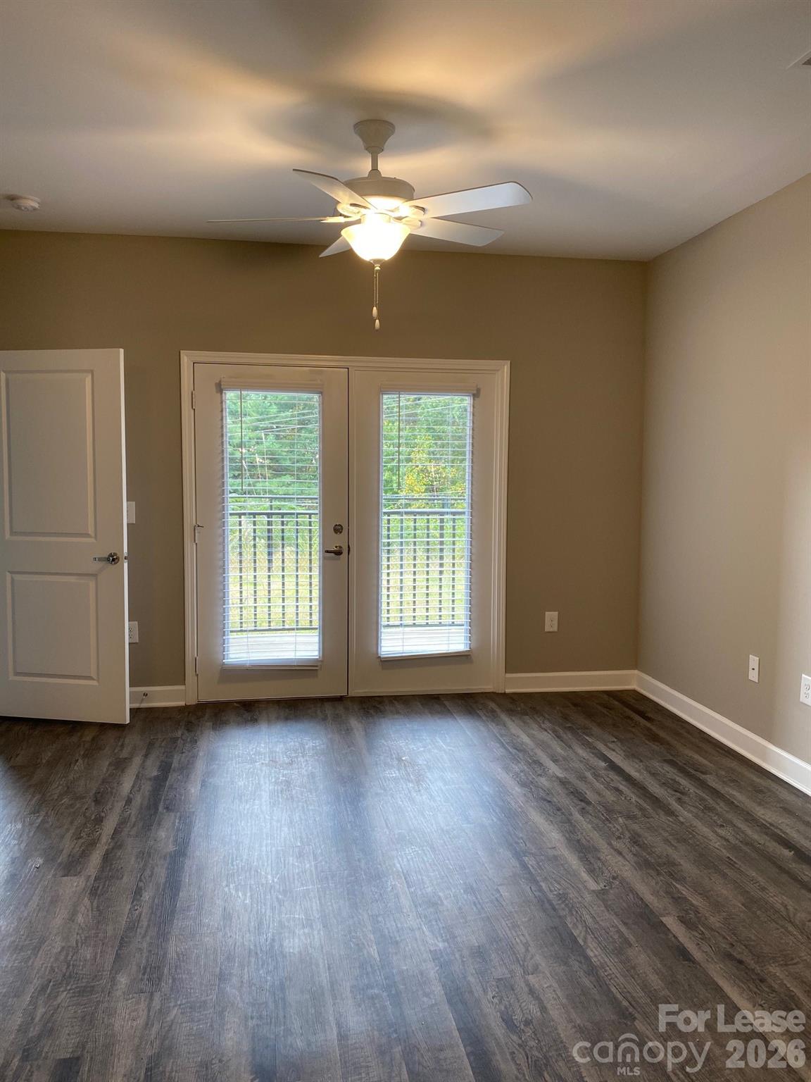 Single Family Residence at 90 Riverside Drive, Hickory, photo 17 of 19