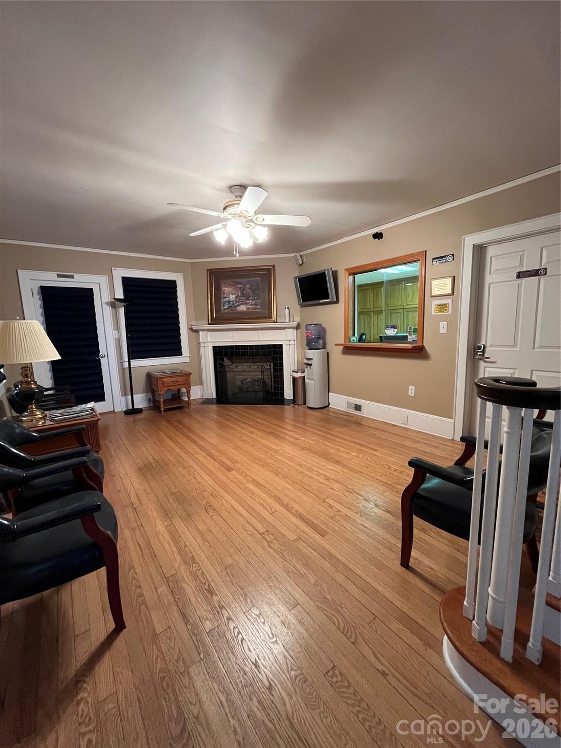Office at 420 Harper Avenue NW, Lenoir, photo 2 of 30