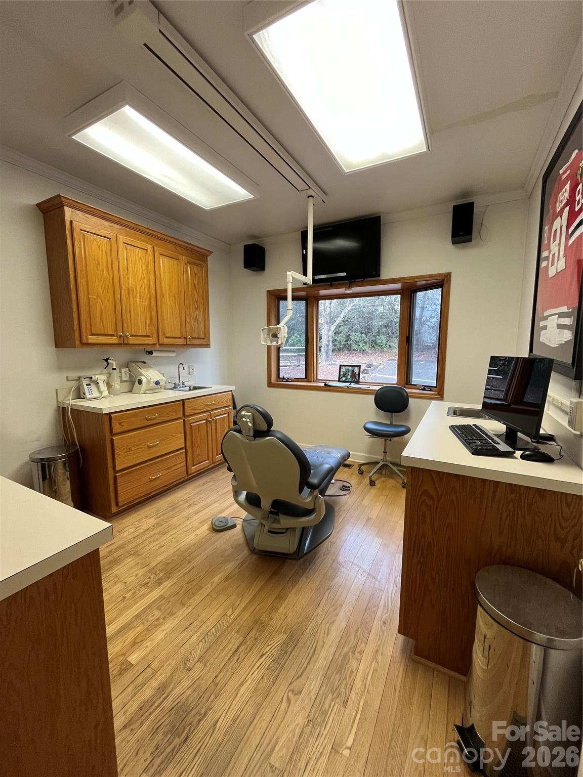 Office at 420 Harper Avenue NW, Lenoir, photo 6 of 30