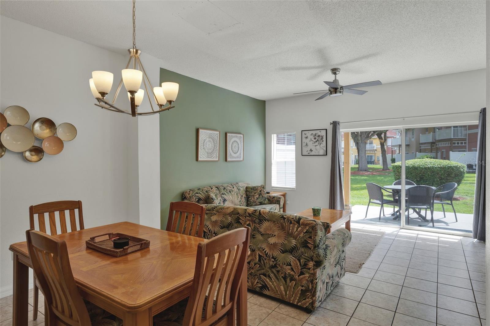 Townhouse at 1086 PARK RIDGE CIR, KISSIMMEE, photo 3 of 57
