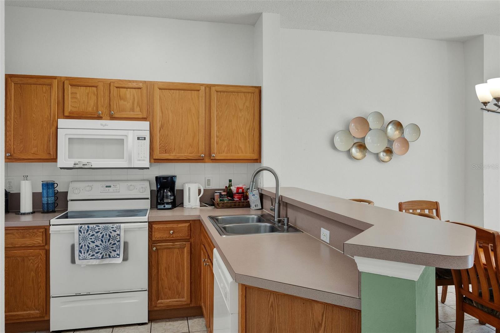 Townhouse at 1086 PARK RIDGE CIR, KISSIMMEE, photo 5 of 57