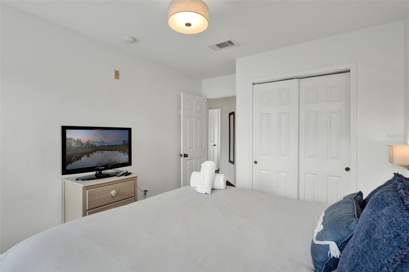 Townhouse at 1086 PARK RIDGE CIR, KISSIMMEE, photo 11 of 57