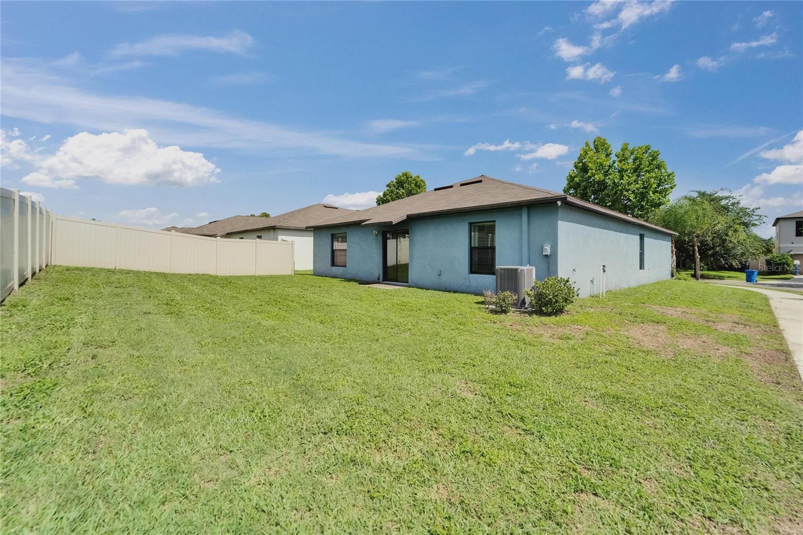 Single Family Residence at 10119 ROSE PETAL PL, RIVERVIEW, photo 20 of 25