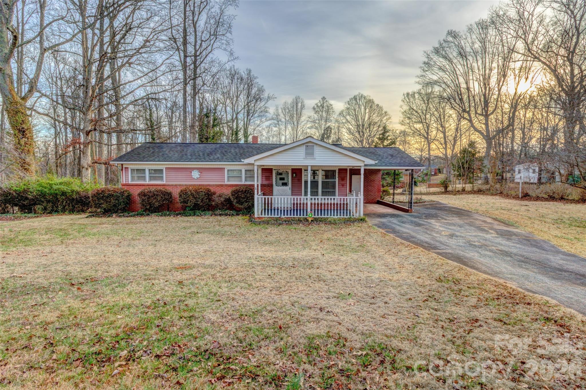 1040 Allison Drive