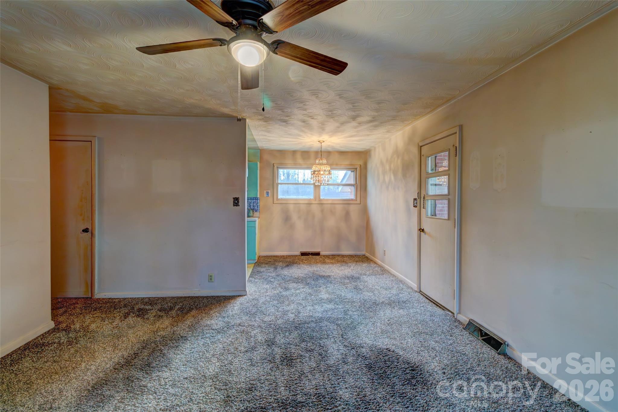 Single Family Residence at 1040 Allison Drive, Shelby, photo 9 of 19