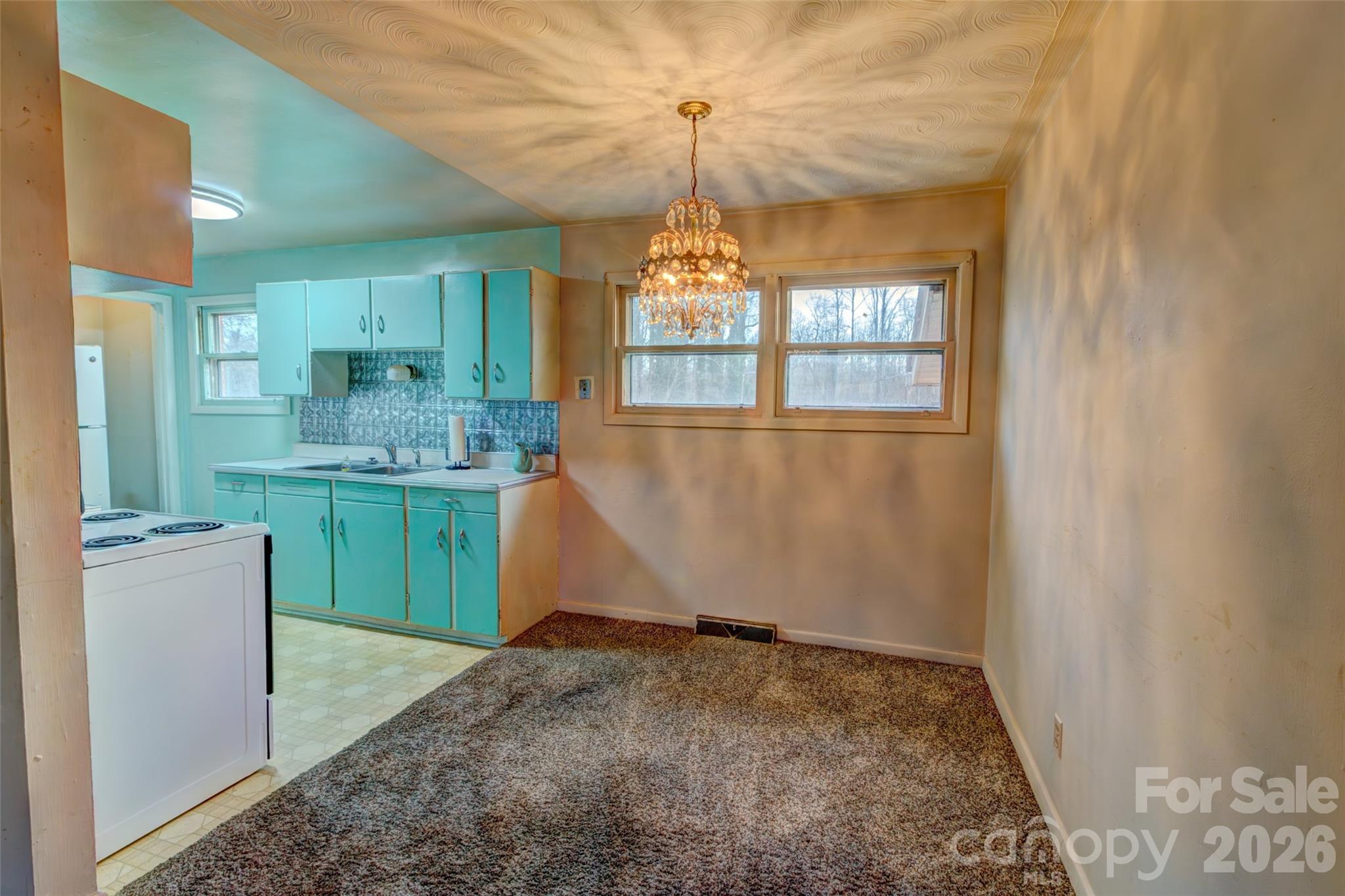 Single Family Residence at 1040 Allison Drive, Shelby, photo 10 of 19