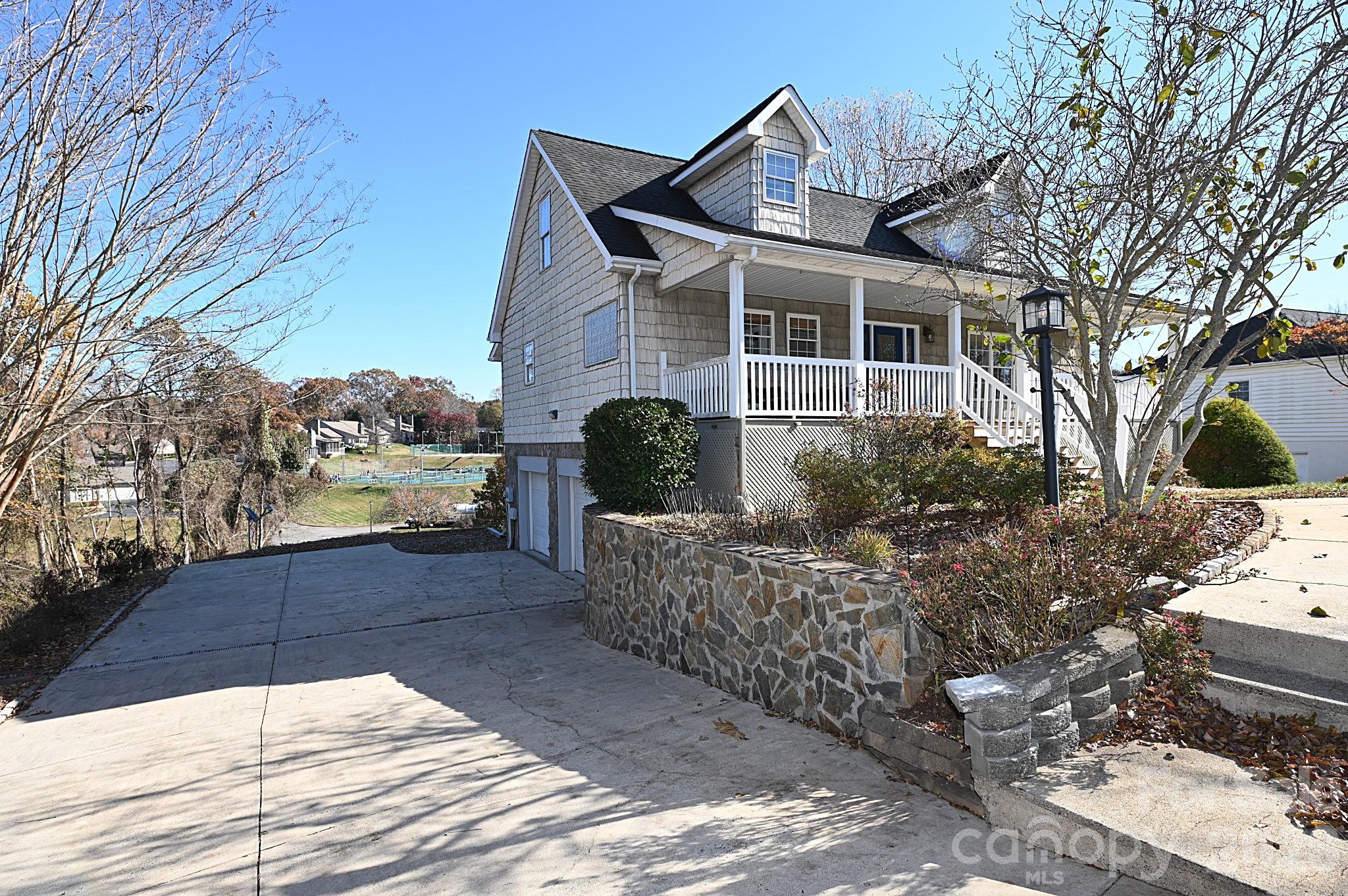 Single Family Residence at 518 30th Avenue Circle NE, Hickory, photo 30 of 38