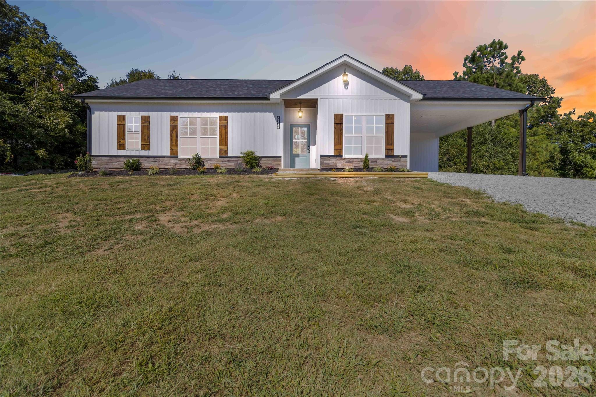 Single Family Residence at 2605 Mt Prospect Road, Chester, photo 2 of 35