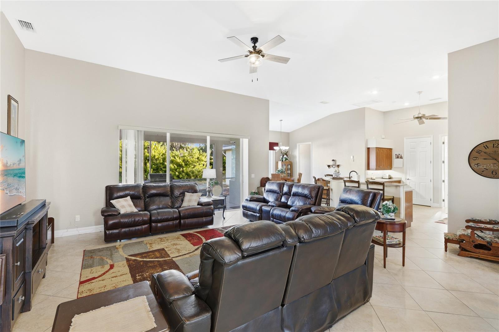Single Family Residence at 17220 HORIZON LN, PORT CHARLOTTE, photo 6 of 33