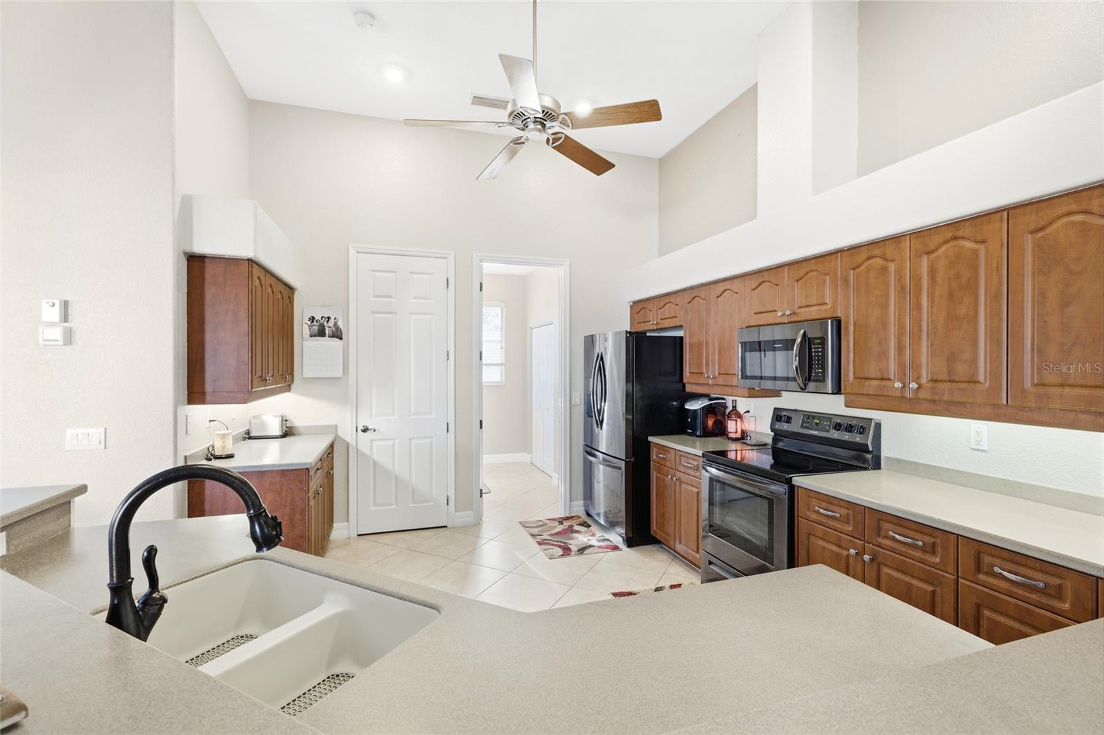 Single Family Residence at 17220 HORIZON LN, PORT CHARLOTTE, photo 11 of 33