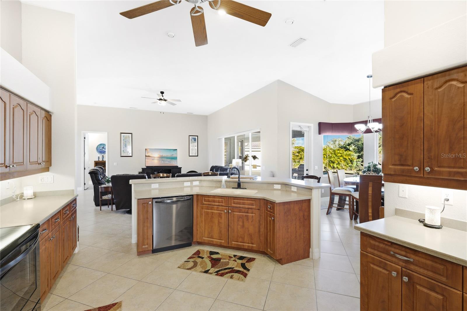 Single Family Residence at 17220 HORIZON LN, PORT CHARLOTTE, photo 12 of 33