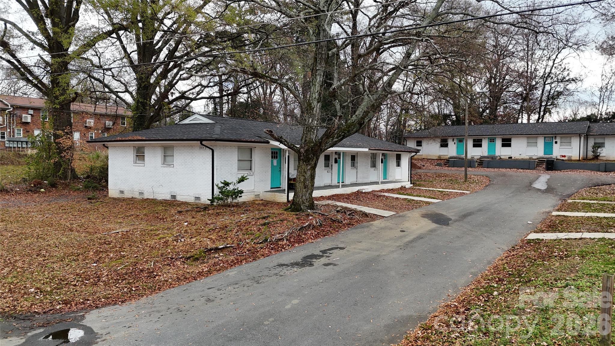 Apartment at 2427 Carmine Street, Charlotte, photo 3 of 34