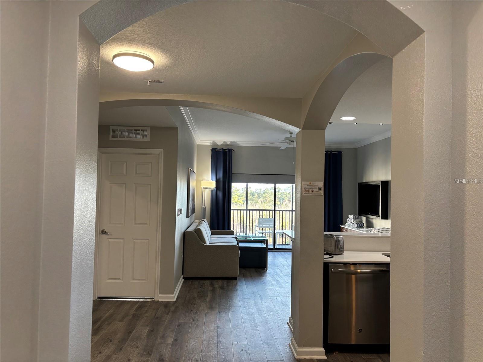 Condo - Hotel at 14501 GROVE RESORT AVE #1503, WINTER GARDEN, photo 3 of 41