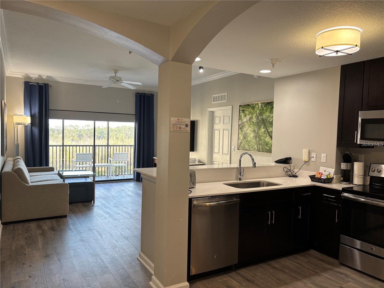 Condo - Hotel at 14501 GROVE RESORT AVE #1503, WINTER GARDEN, photo 6 of 41