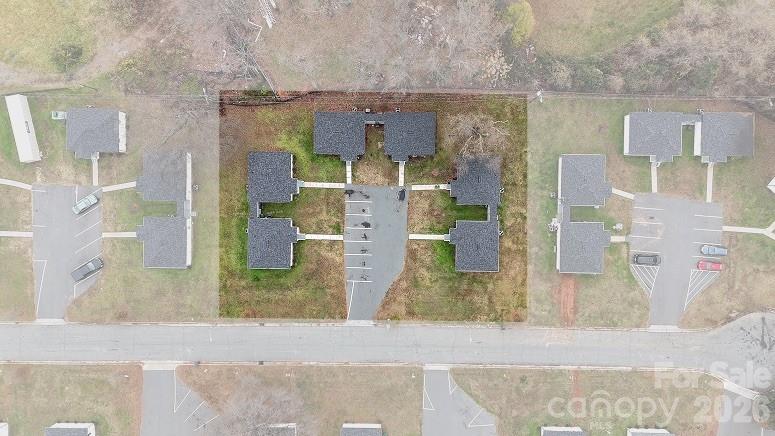 2213 Alma Court