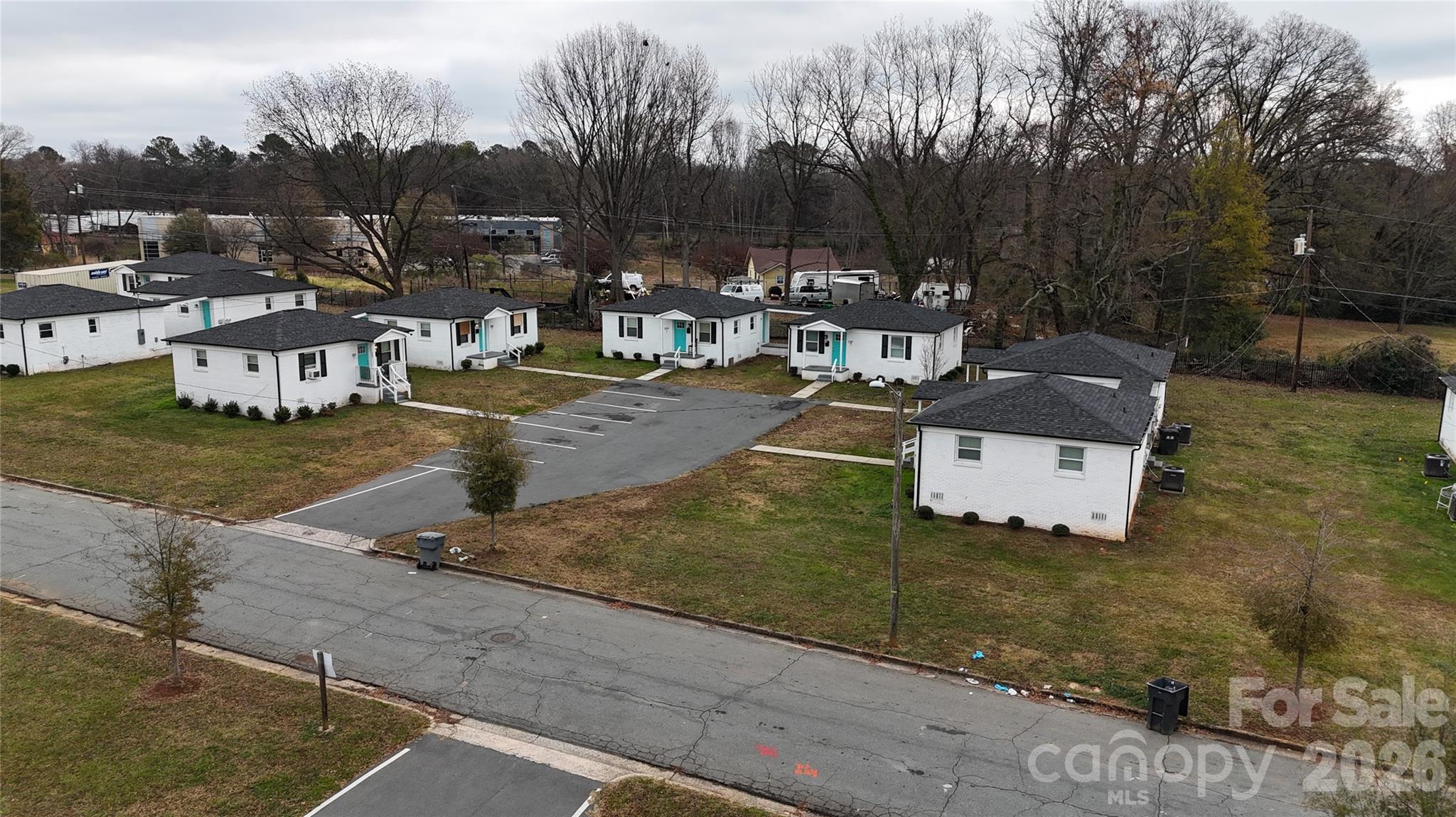 Sixplex at 2213 Alma Court, Charlotte, photo 2 of 15