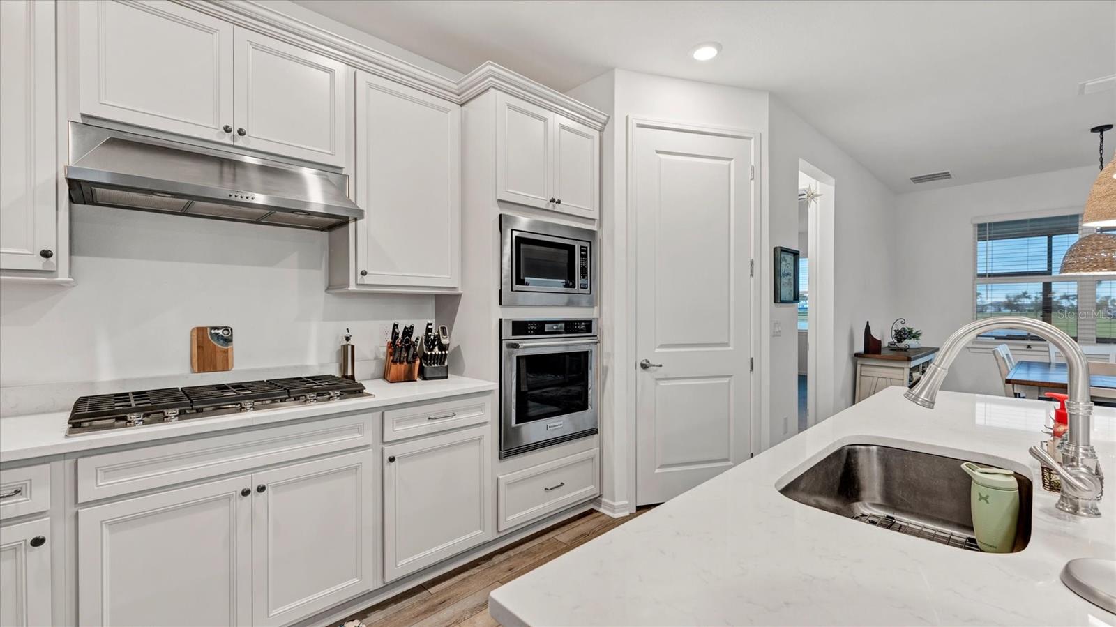 Pull out drawers in lower cabinets - 8705 COASTAL KEY WAY, PARRISH