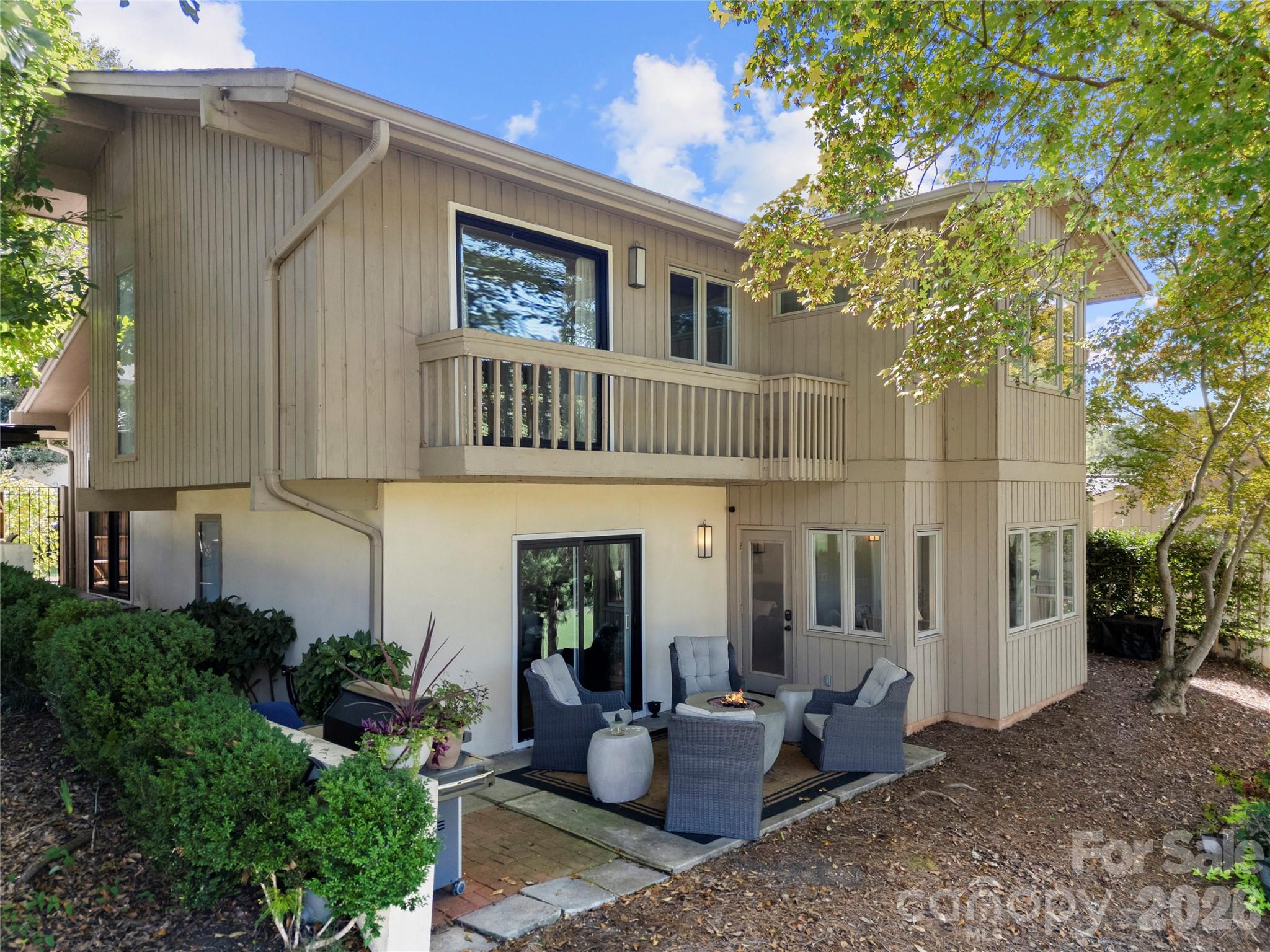 patio overlooking golf course - 12 Cove Road, Clover