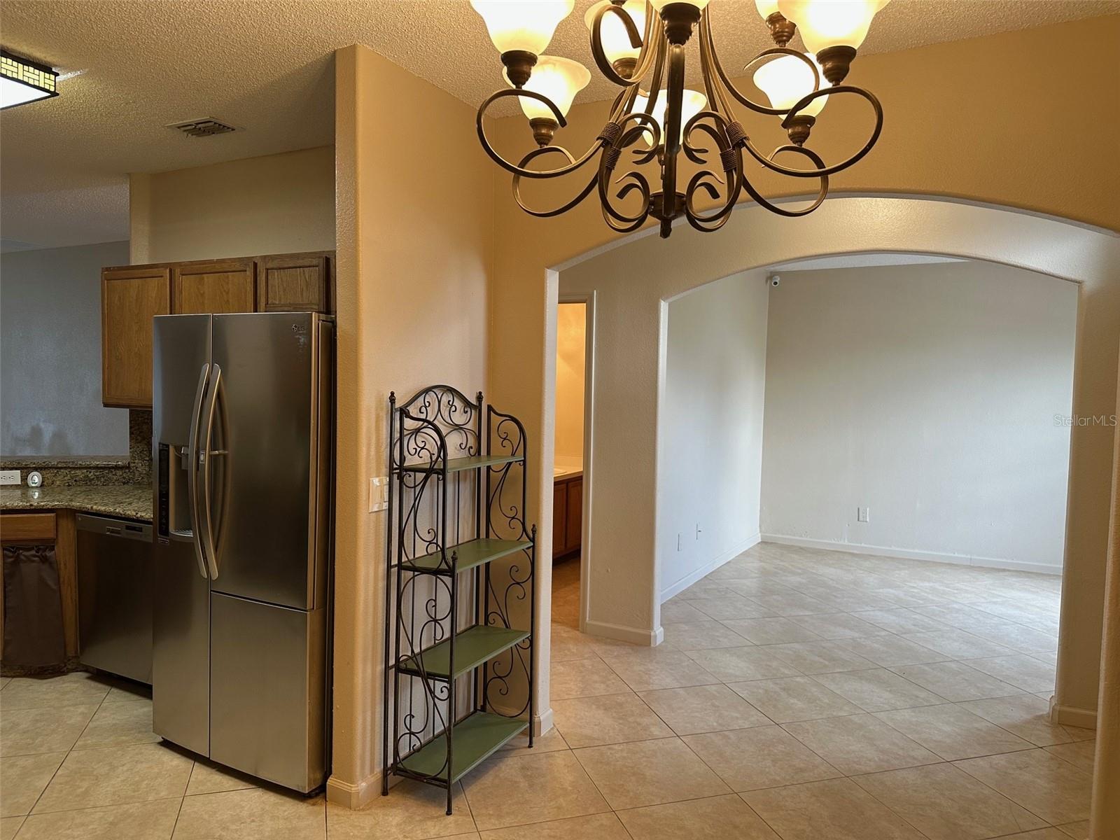 Single Family Residence at 1354 KNOLLWOOD DR, DAVENPORT, photo 6 of 24