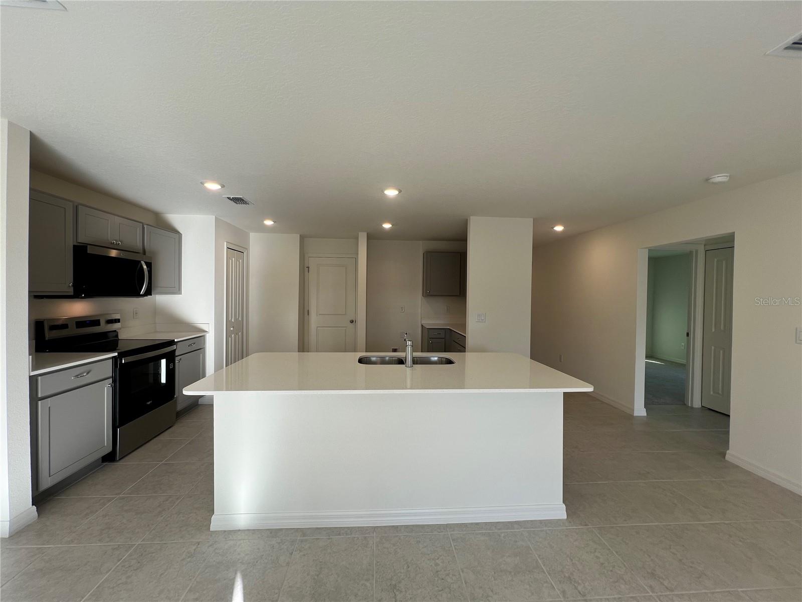 Single Family Residence at 87 BRESSLER LN, PALM COAST, photo 8 of 23