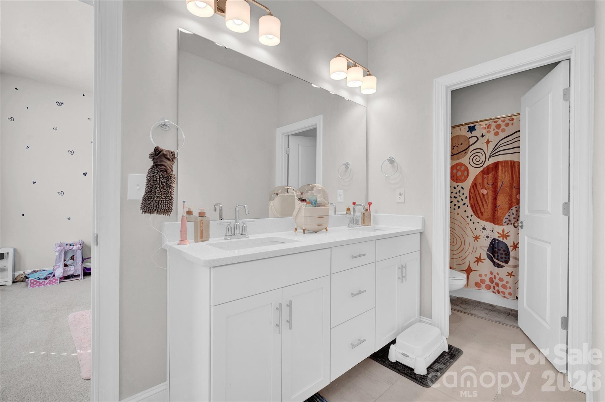 Jack and Jill bathroom - 309 W Waterlynn Road, Mooresville