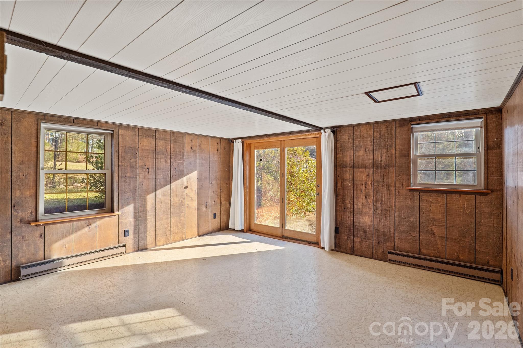 Bedroom 1 has its own entry/exit door - 591 Landrum Road, Columbus