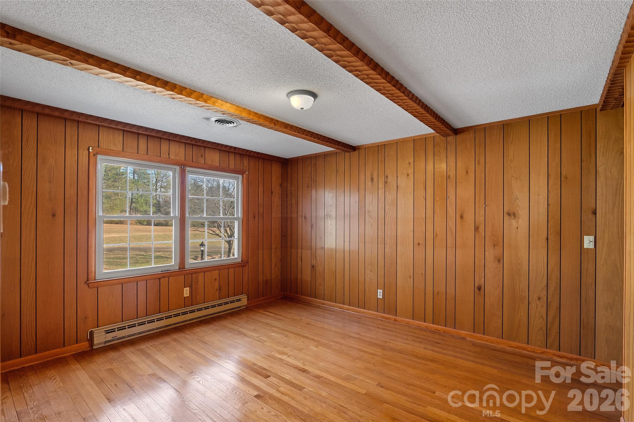 Bedroom 2 has beamed ceiling - 591 Landrum Road, Columbus