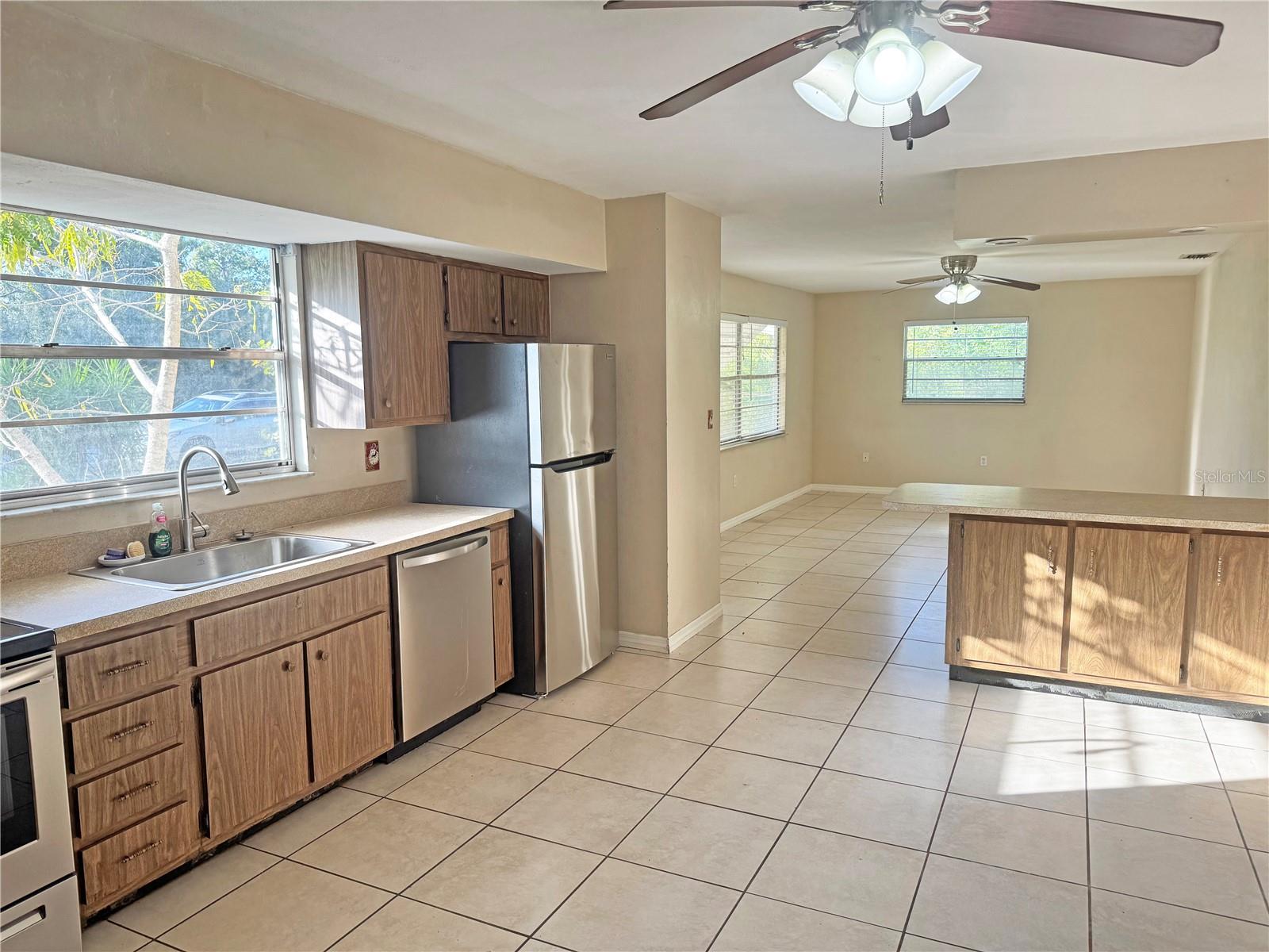Single Family Residence at 12438 POEM AVE, PUNTA GORDA, photo 3 of 24