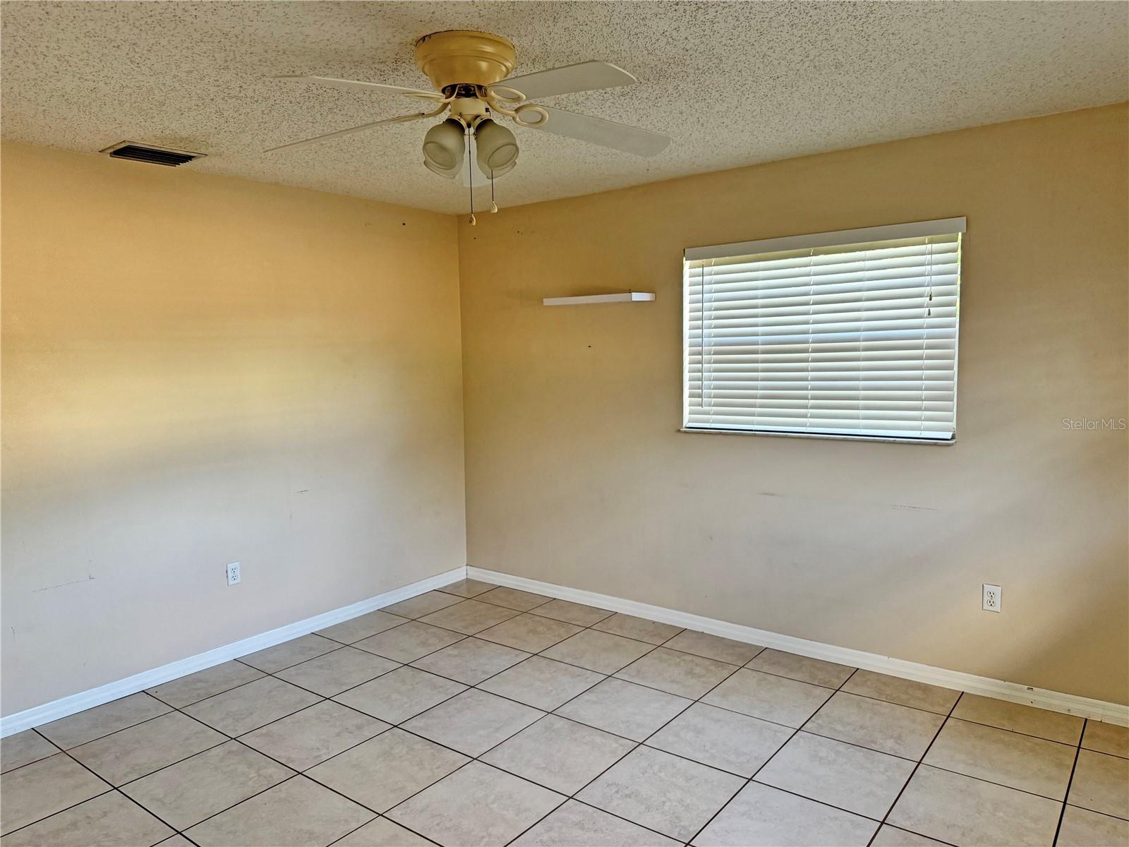 Single Family Residence at 12438 POEM AVE, PUNTA GORDA, photo 11 of 24