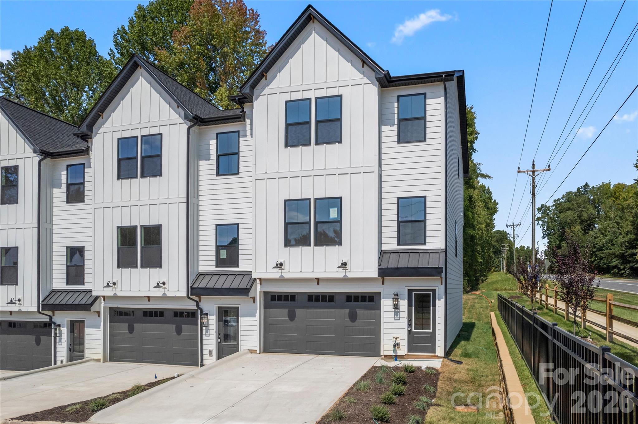 Townhouse at 309 Yaupon Court, Fort Mill, photo 3 of 42